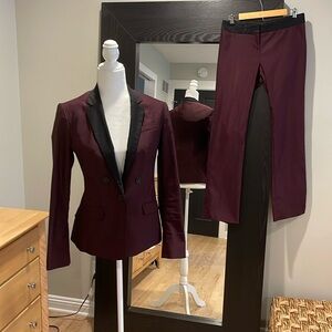 Express suit, women’s size 6R pant, 4 suit coat